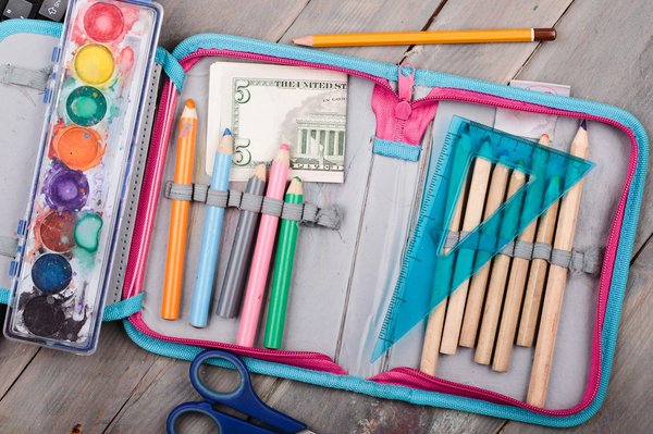 La trousse double compartiment, un accessoire pratique et polyvalent !